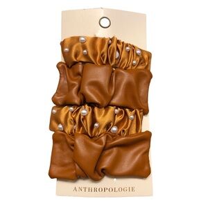 Ruched faux leather hair clips, Set of 4